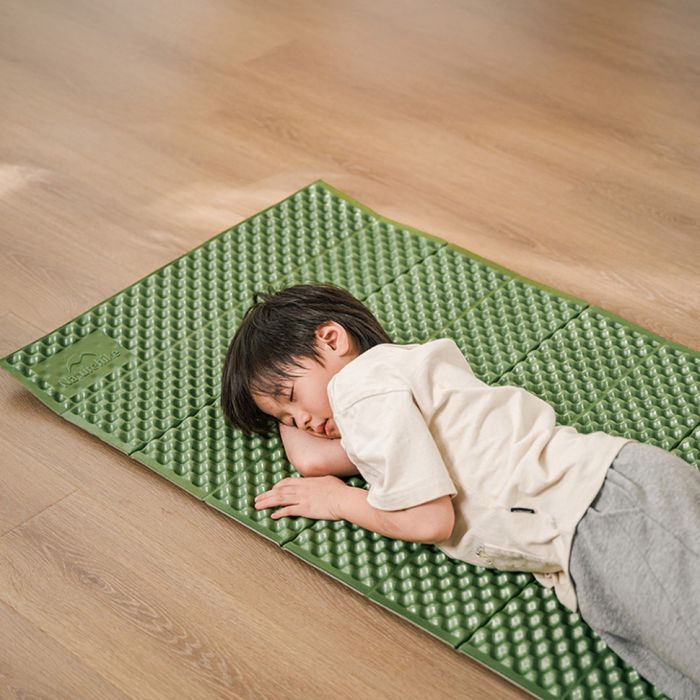 Килимок складаний IXPE Naturehike CNK2450WS044, алюмінієва плівка, 195x60х1,8 см, оливковий зелений