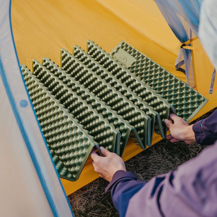 Килимок складаний IXPE Naturehike CNK2450WS044, алюмінієва плівка, 195x60х1,8 см, оливковий зелений