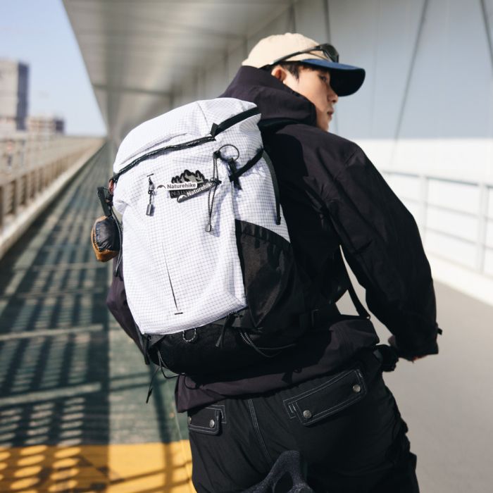 Рюкзак туристичний Naturehike CNK2300BB017, 25 л, білий