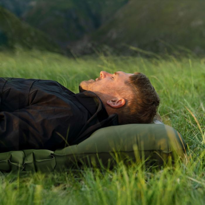 Матрац надувний одинарний Naturehike CNK2550WS019, 65 мм, із вбудованою помпою, зелений