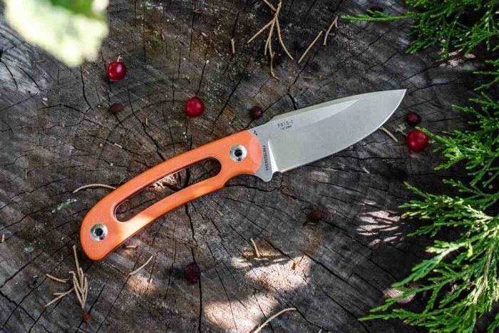 Ніж Ruike Hornet F815-J