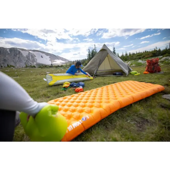 Килимок надувний Big Agnes Zoom UL Insulated 25x72 Wide Regular