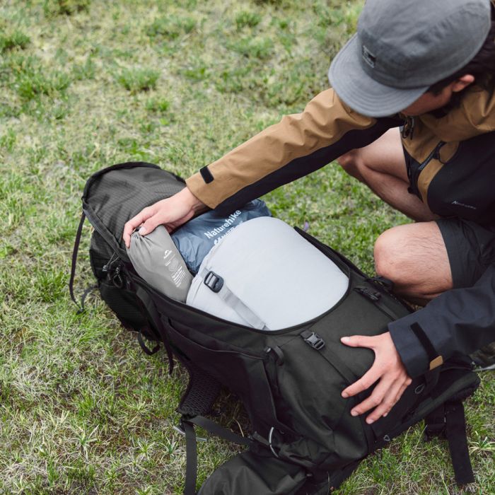 Рюкзак туристичний Naturehike CNK2450XB014, 70 л, чорний, L