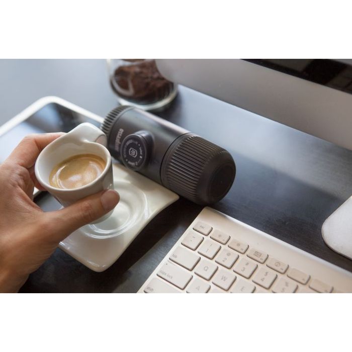 Портативна еспресо-кавоварка Wacaco Nanopresso Grey